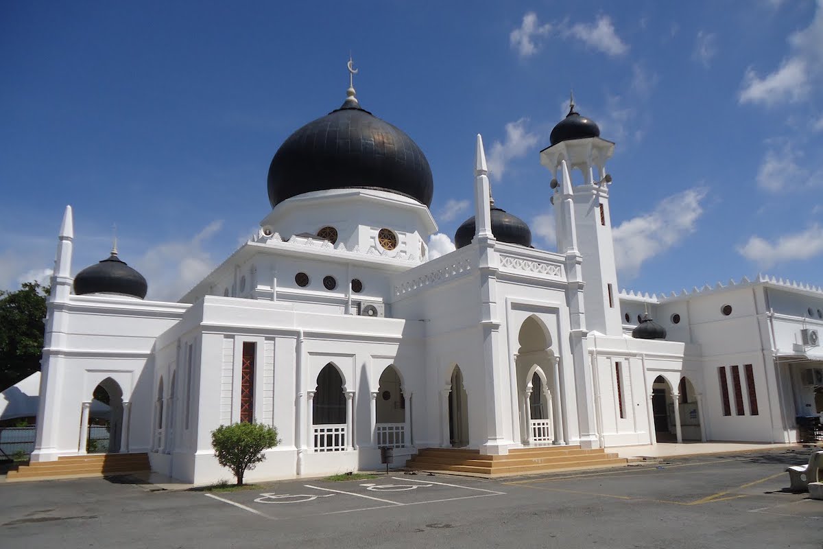 Alwi Mosque (Masjid Alwi)