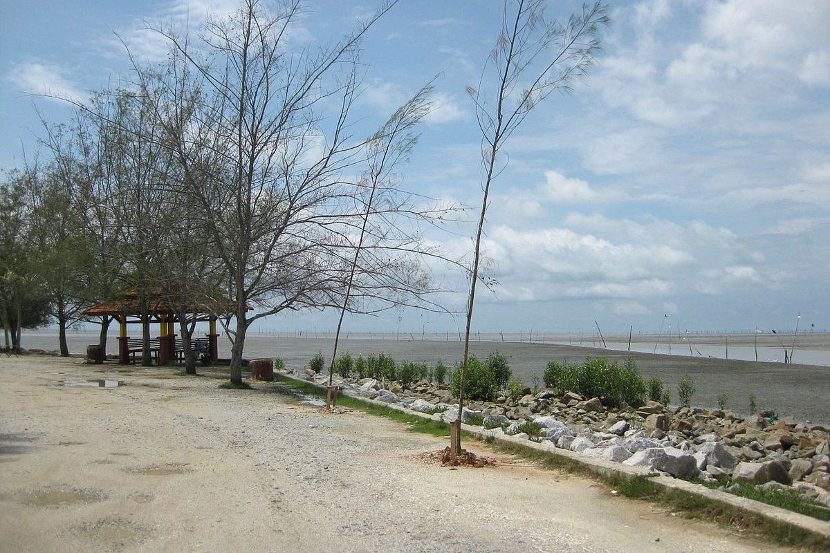 Bagan Nakhoda Omar Beach (Pantai Bagan Nakhoda Omar)