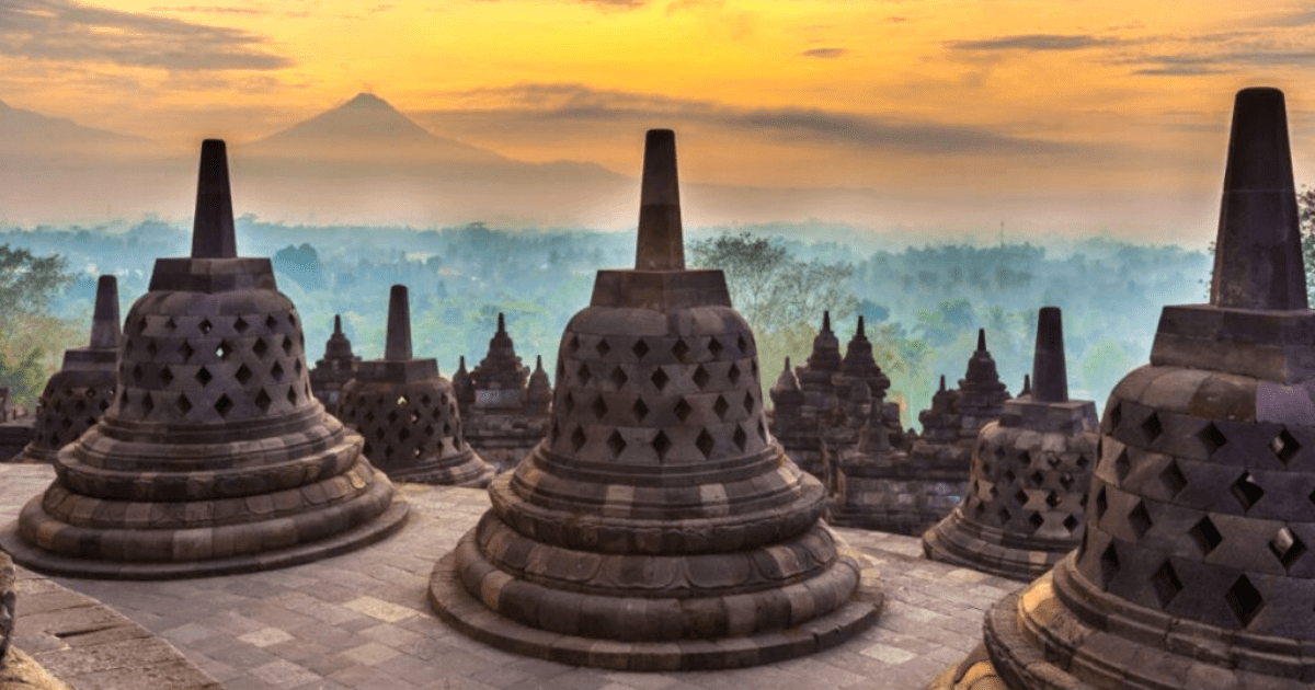 Yogyakarta Borobudur & Prambanan Temple