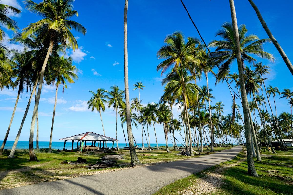 Jambu Bongkok Beach (Pantai Jambu Bongkok)