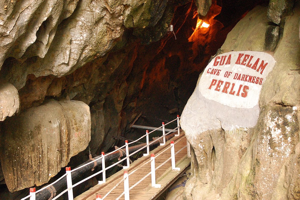 Kelam Cave (Gua Kelam)