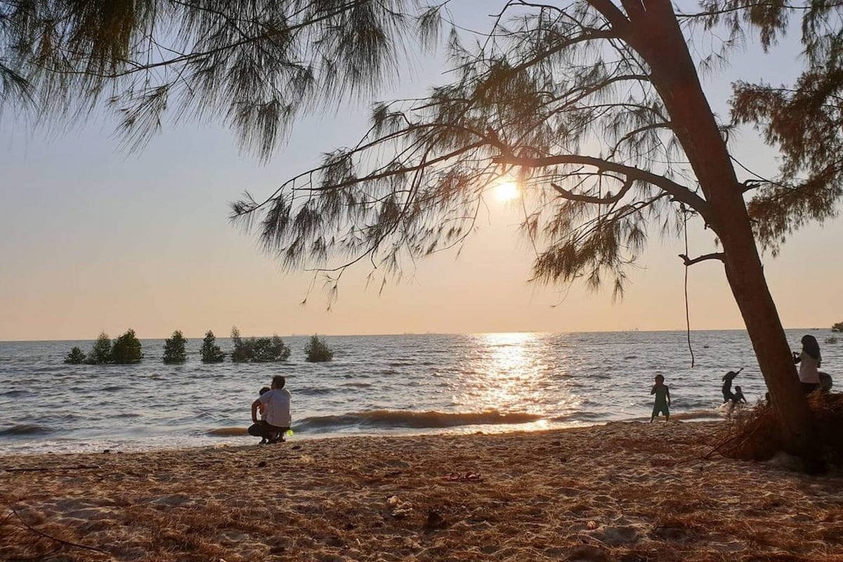 Kelanang Beach (Pantai Kelanang)