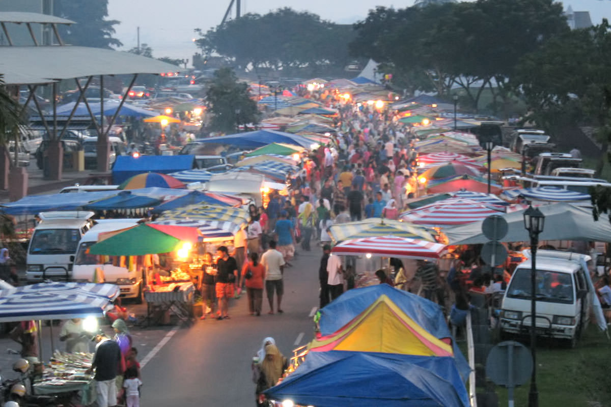 Pekan Kuah Night Market
