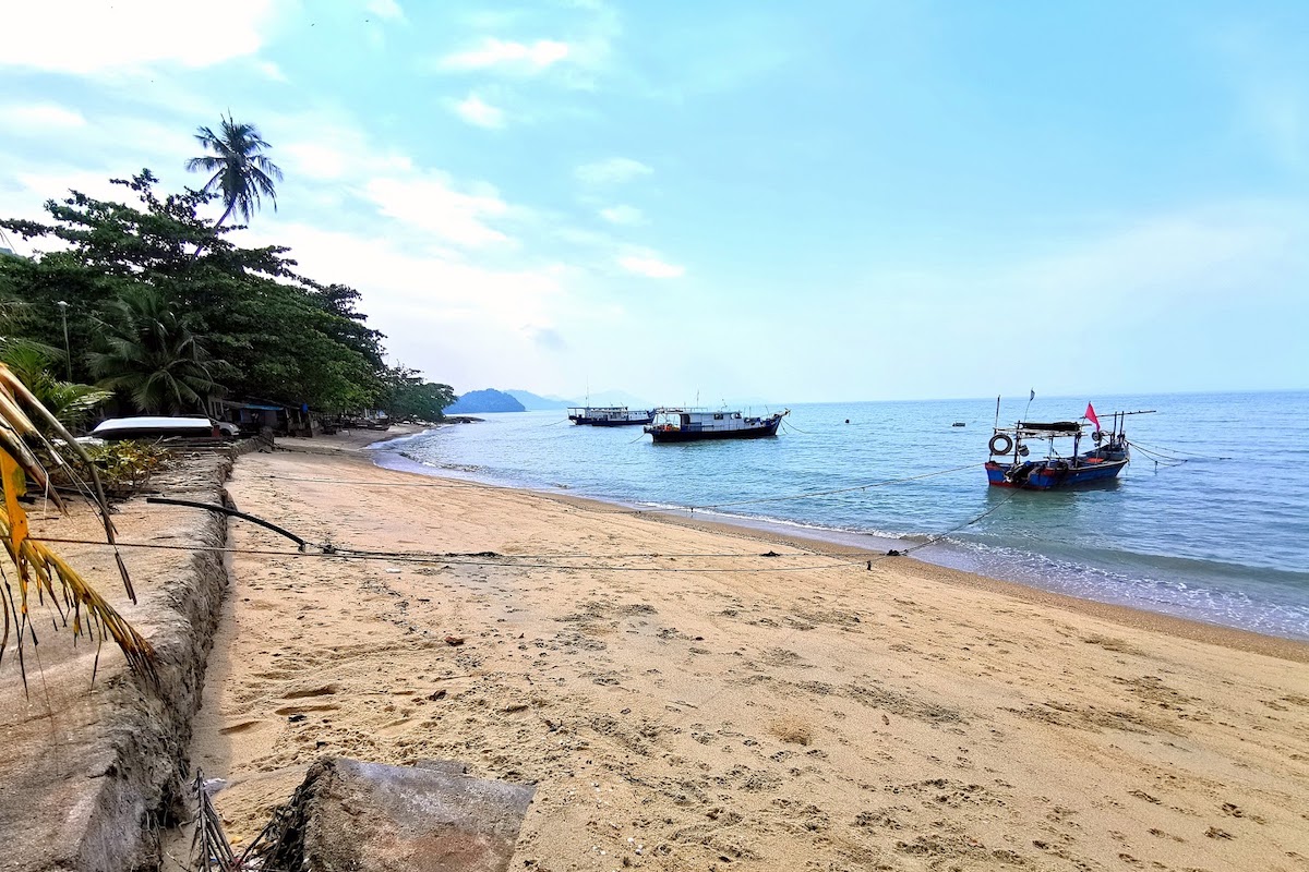 Tanjung Asam Beach (Pantai Tanjung Asam)