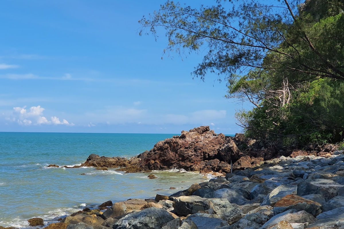 Tanjung Leman Beach (Pantai Tanjung Leman), Mersing