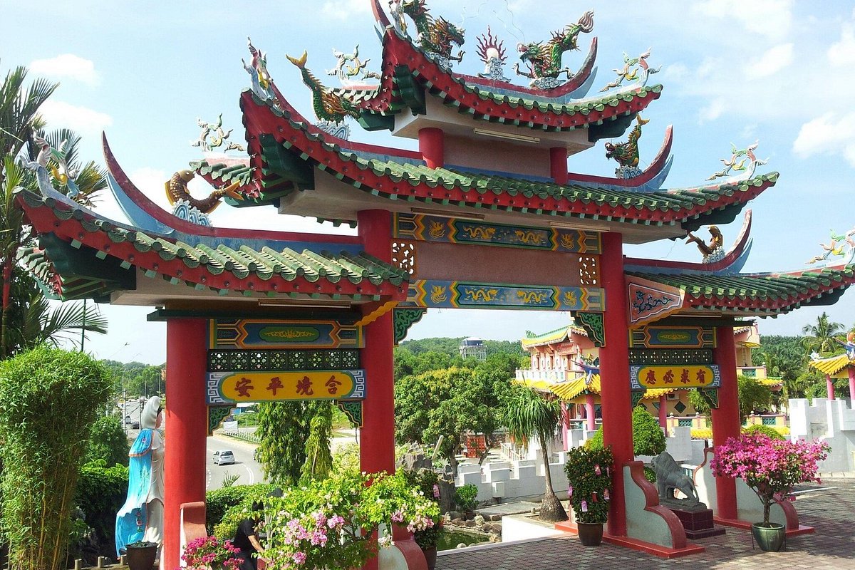 Wan Loong Temple